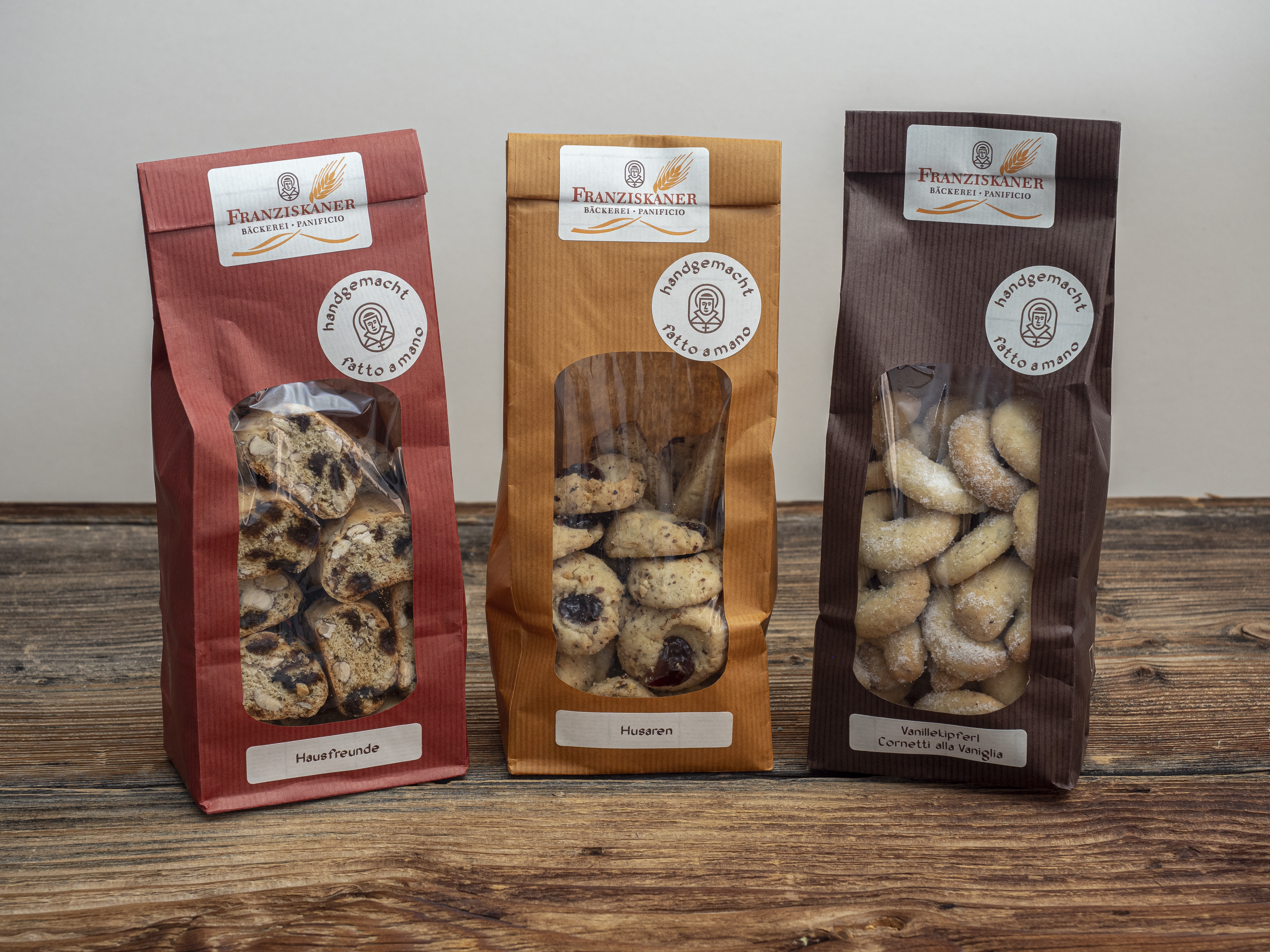 Hausfreunde, Husaren, Vanillekipferl